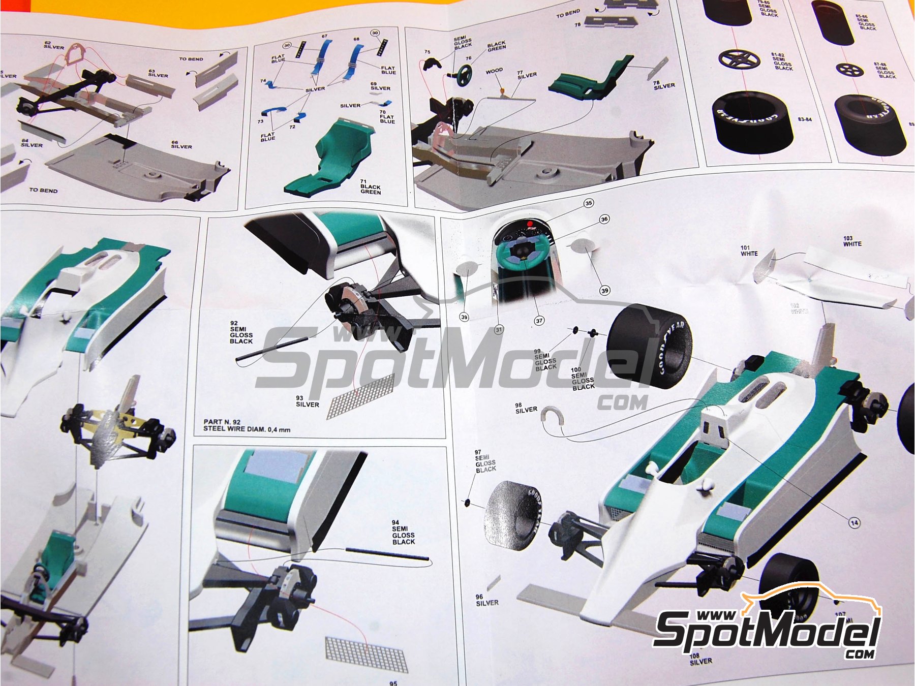 Tameo Kits TMK304: Car scale model kit 1/43 scale - Williams